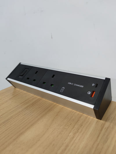 Elegogo Clamp on USB / Power Outlet -S500